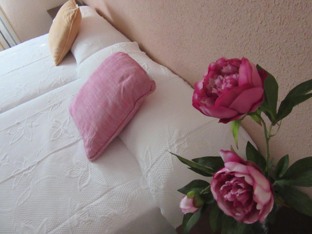 Hernan Cortes Hotel Caceres Room photo